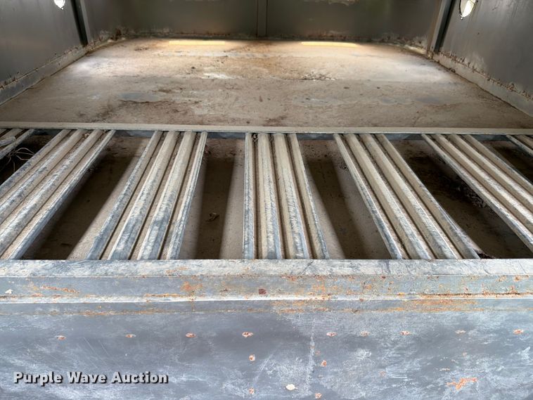 image for item FK3235 1999 Ponderosa Special Edition livestock trailer