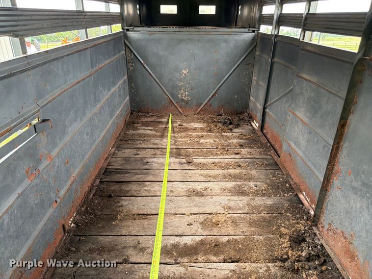 image for item FK3235 1999 Ponderosa Special Edition livestock trailer