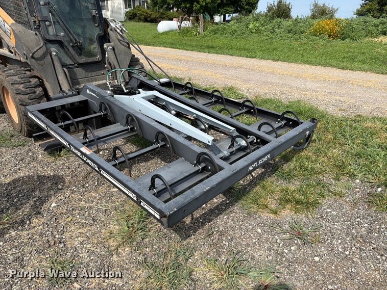 image for item FK3237 Hoelscher 100 skid steer bale accumulator grapple
