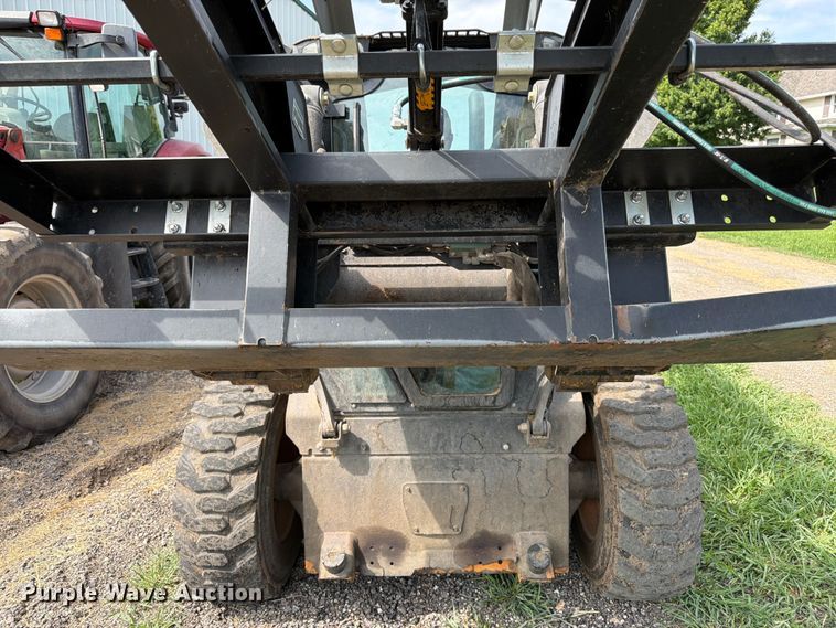 image for item FK3237 Hoelscher 100 skid steer bale accumulator grapple