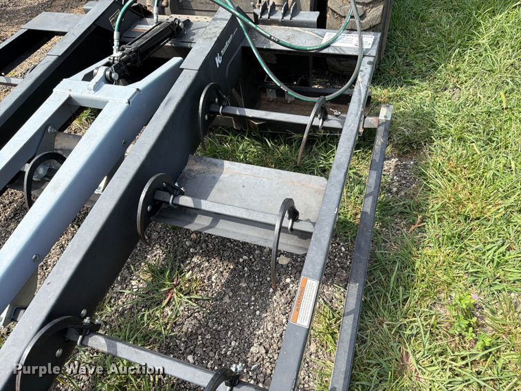 image for item FK3237 Hoelscher 100 skid steer bale accumulator grapple