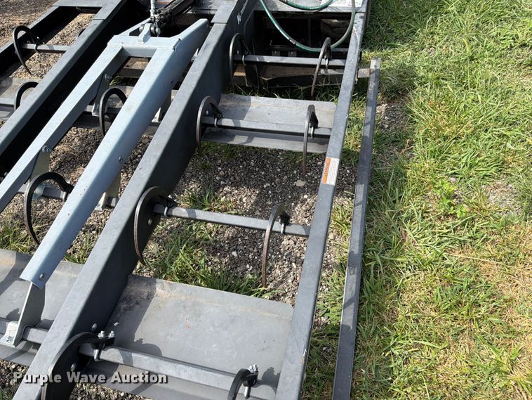 image for item FK3237 Hoelscher 100 skid steer bale accumulator grapple
