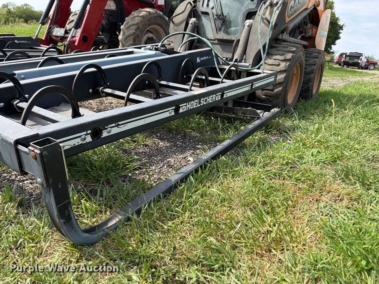 image for item FK3237 Hoelscher 100 skid steer bale accumulator grapple