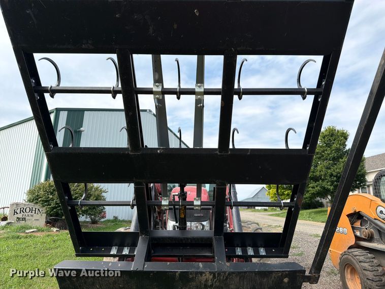 image for item FK3238 Hoelscher 100 bale accumulator grapple