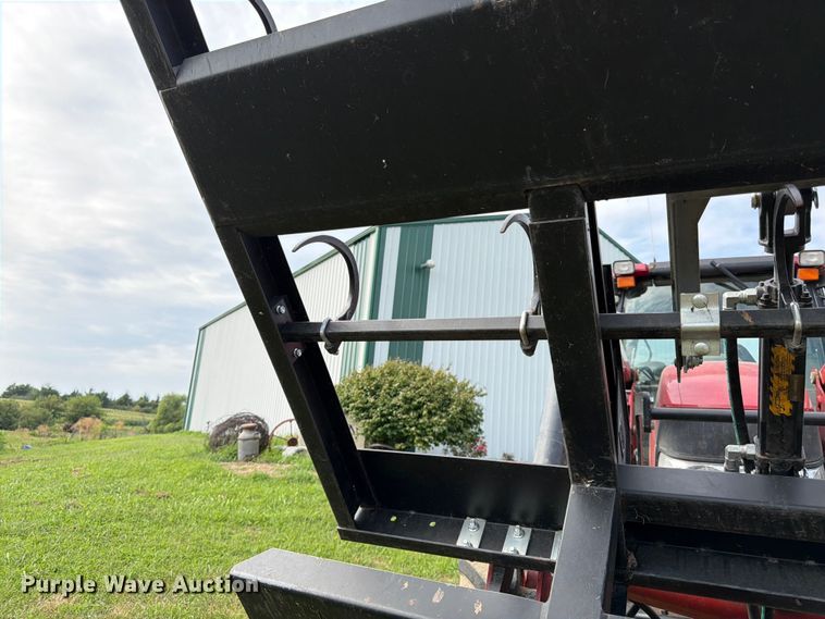 image for item FK3238 Hoelscher 100 bale accumulator grapple