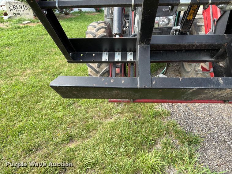 image for item FK3238 Hoelscher 100 bale accumulator grapple
