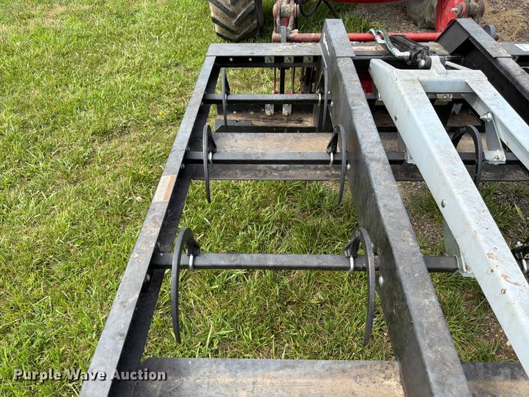 image for item FK3238 Hoelscher 100 bale accumulator grapple