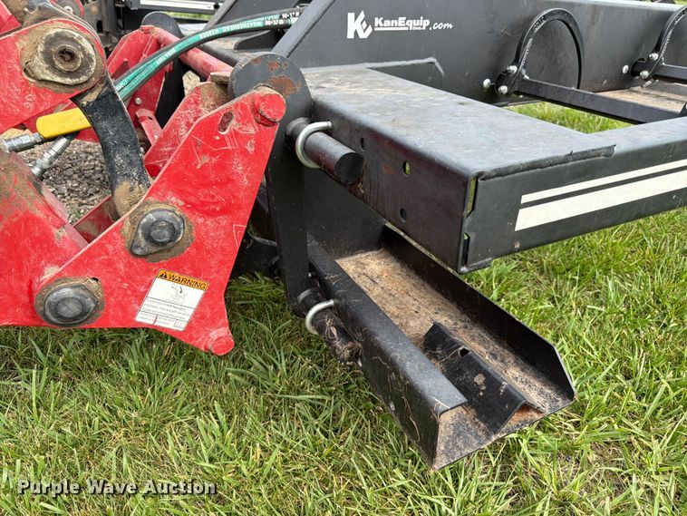 image for item FK3238 Hoelscher 100 bale accumulator grapple