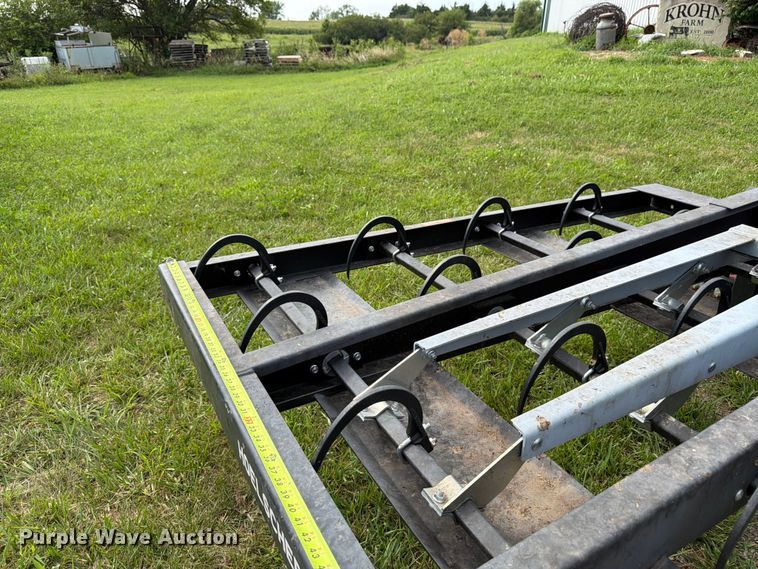 image for item FK3238 Hoelscher 100 bale accumulator grapple
