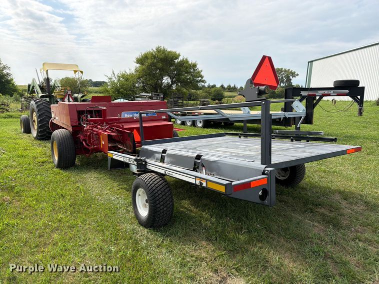 image for item FK3239 2021 New Holland BC5070 small square baler
