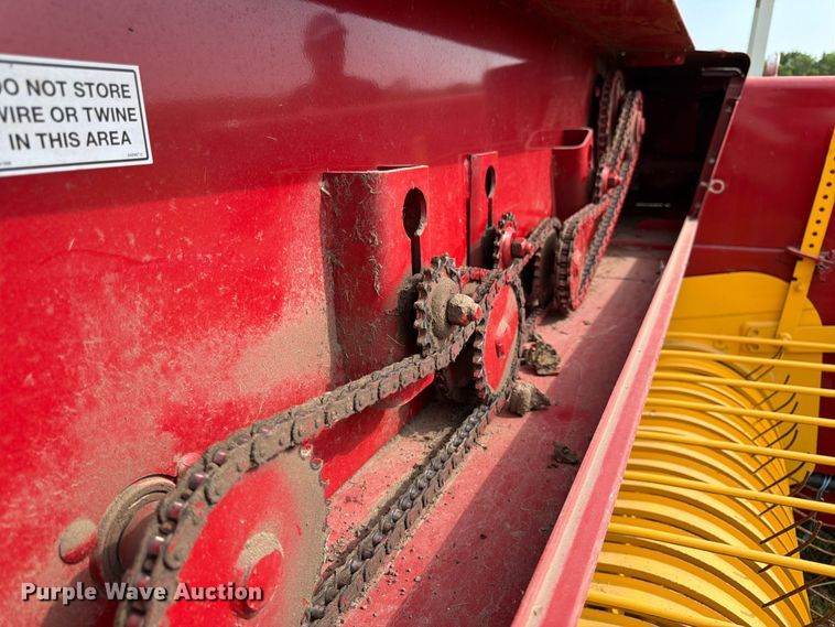 image for item FK3239 2021 New Holland BC5070 small square baler