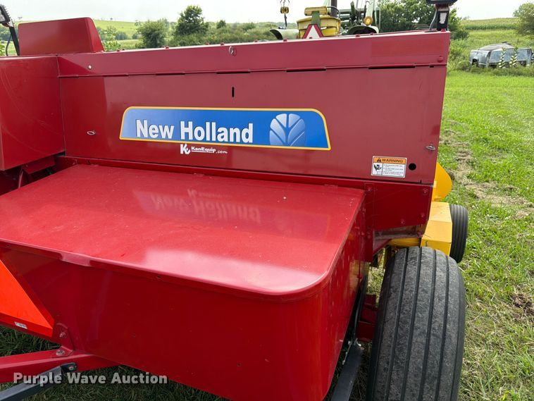 image for item FK3239 2021 New Holland BC5070 small square baler
