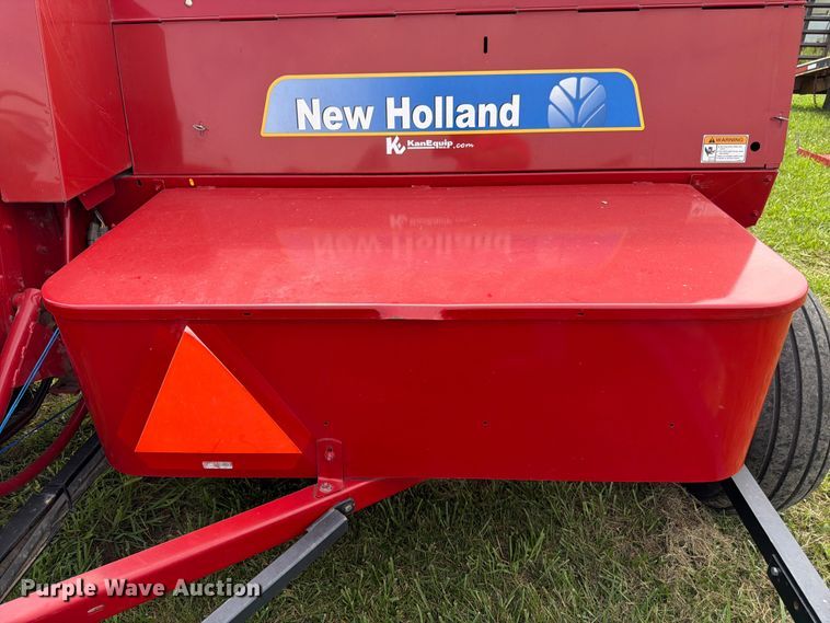 image for item FK3239 2021 New Holland BC5070 small square baler