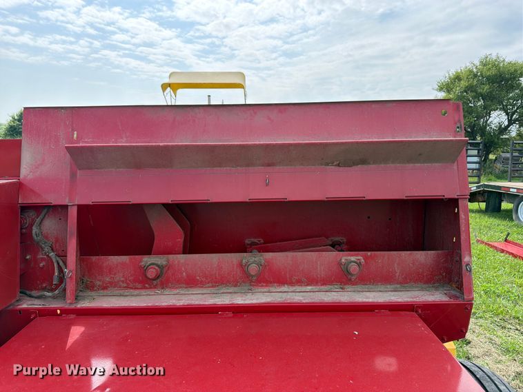 image for item FK3239 2021 New Holland BC5070 small square baler