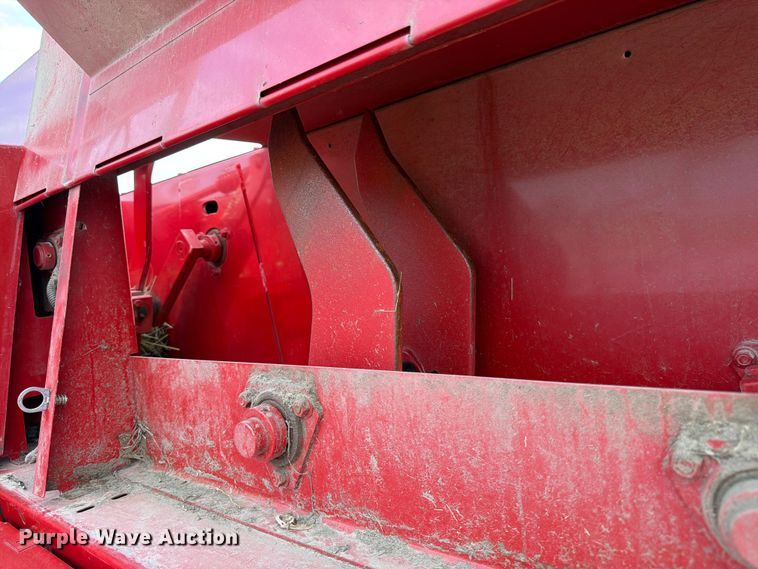 image for item FK3239 2021 New Holland BC5070 small square baler