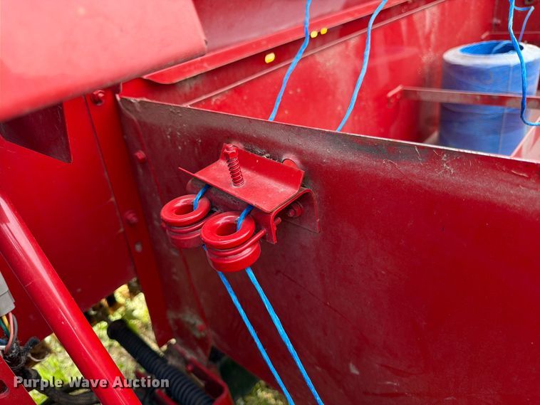 image for item FK3239 2021 New Holland BC5070 small square baler