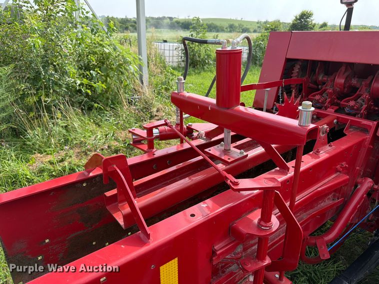 image for item FK3239 2021 New Holland BC5070 small square baler