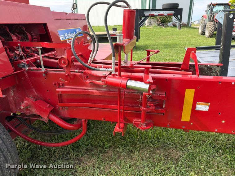 image for item FK3239 2021 New Holland BC5070 small square baler