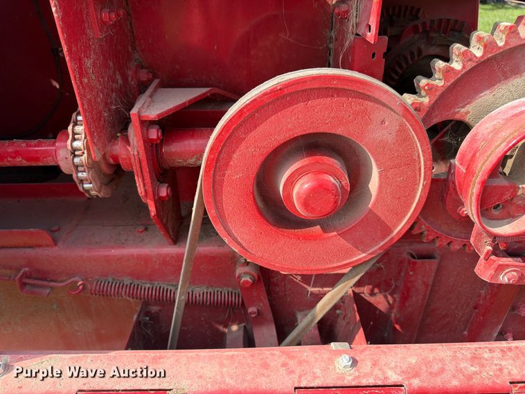 image for item FK3239 2021 New Holland BC5070 small square baler