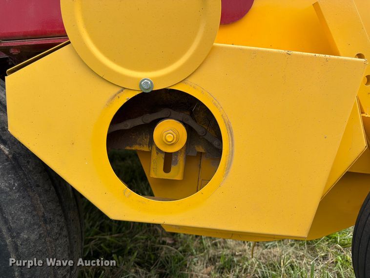 image for item FK3239 2021 New Holland BC5070 small square baler