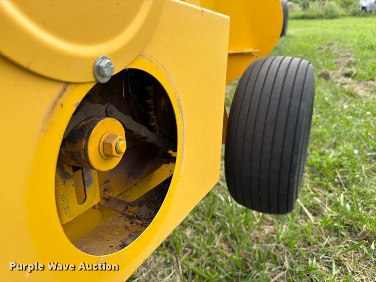 image for item FK3239 2021 New Holland BC5070 small square baler