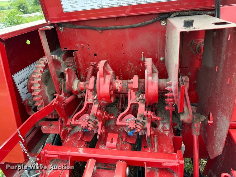 image for item FK3239 2021 New Holland BC5070 small square baler