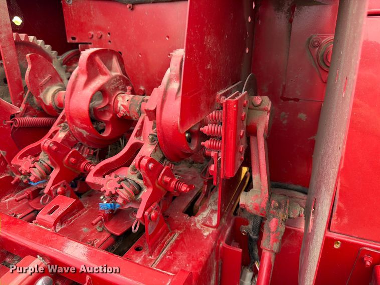 image for item FK3239 2021 New Holland BC5070 small square baler