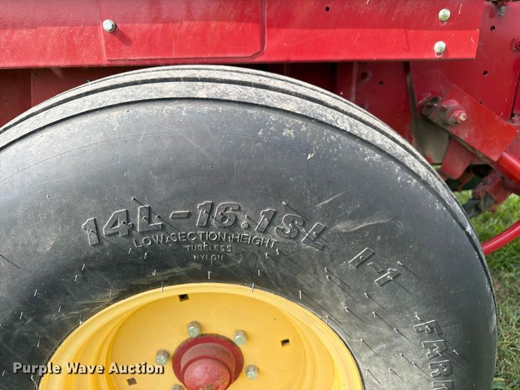 image for item FK3239 2021 New Holland BC5070 small square baler