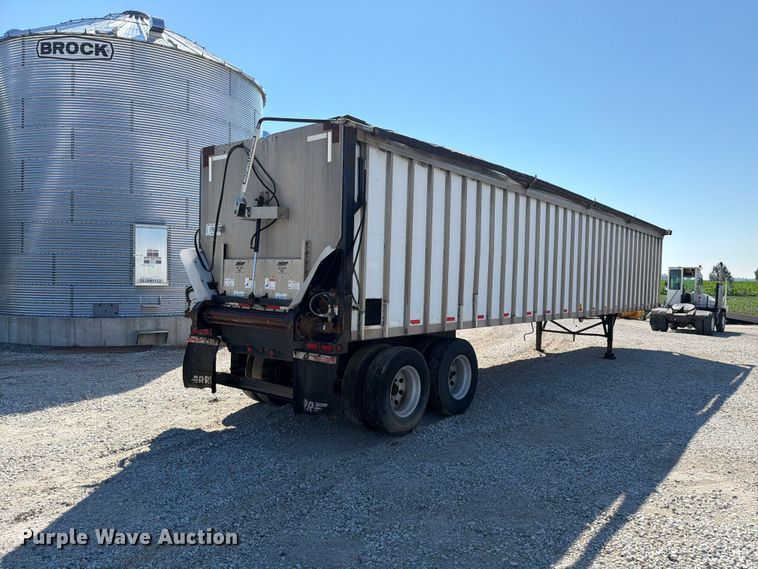 image for item FK4062 2004 Trail King  LD2-4690-54 walking floor trailer