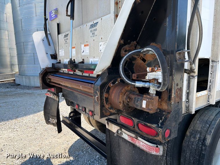 image for item FK4062 2004 Trail King  LD2-4690-54 walking floor trailer