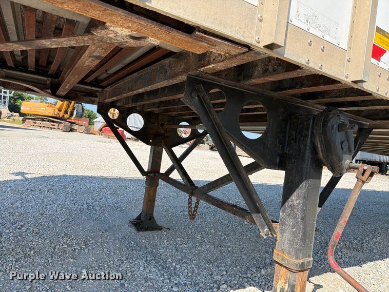 image for item FK4062 2004 Trail King  LD2-4690-54 walking floor trailer