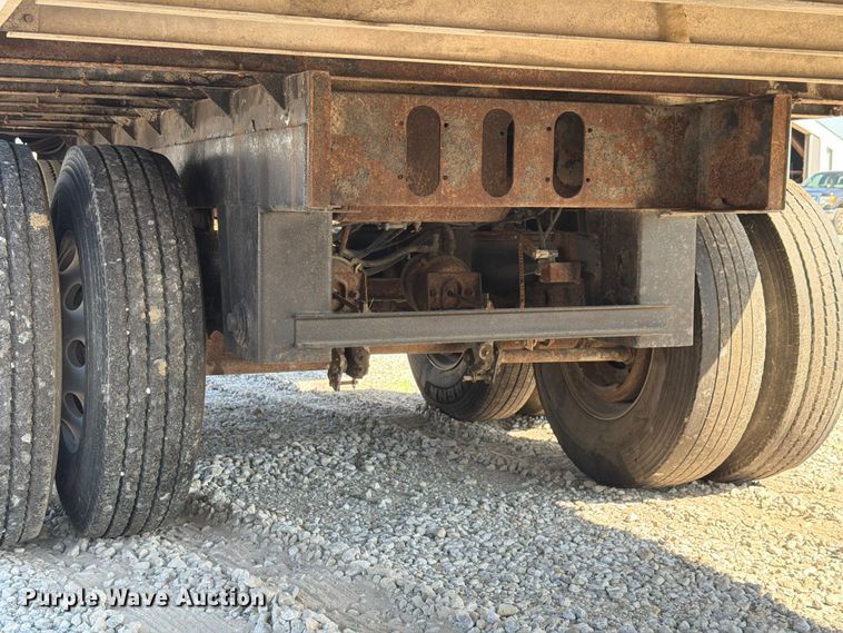 image for item FK4062 2004 Trail King  LD2-4690-54 walking floor trailer