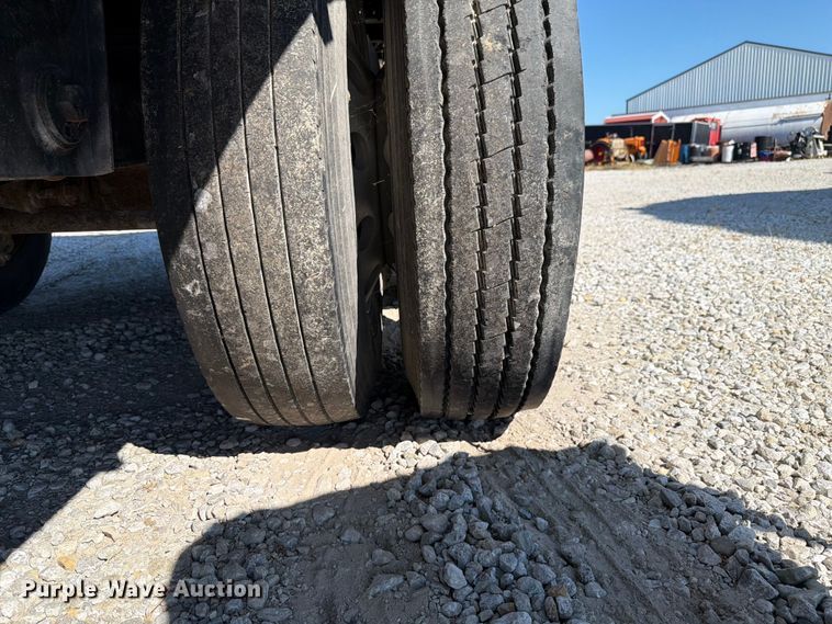 image for item FK4062 2004 Trail King  LD2-4690-54 walking floor trailer