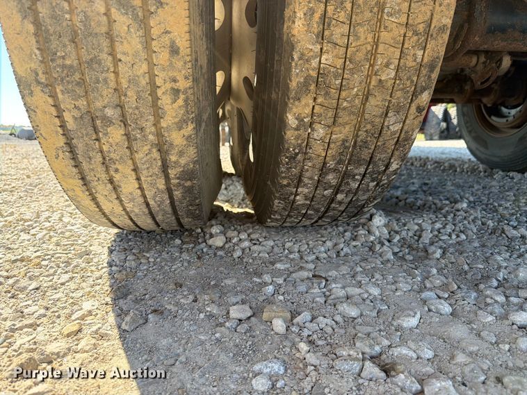 image for item FK4062 2004 Trail King  LD2-4690-54 walking floor trailer