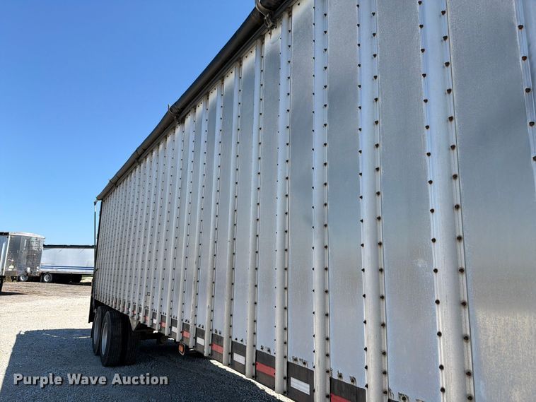 image for item FK4064 2002 Innovative trailers SRS-45 walking floor trailer