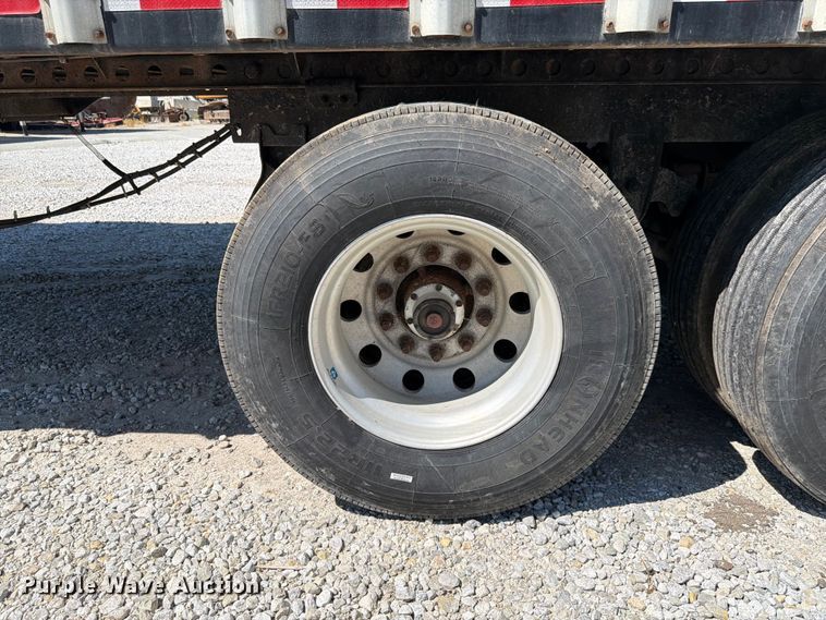 image for item FK4064 2002 Innovative trailers SRS-45 walking floor trailer
