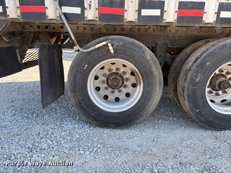 image for item FK4064 2002 Innovative trailers SRS-45 walking floor trailer