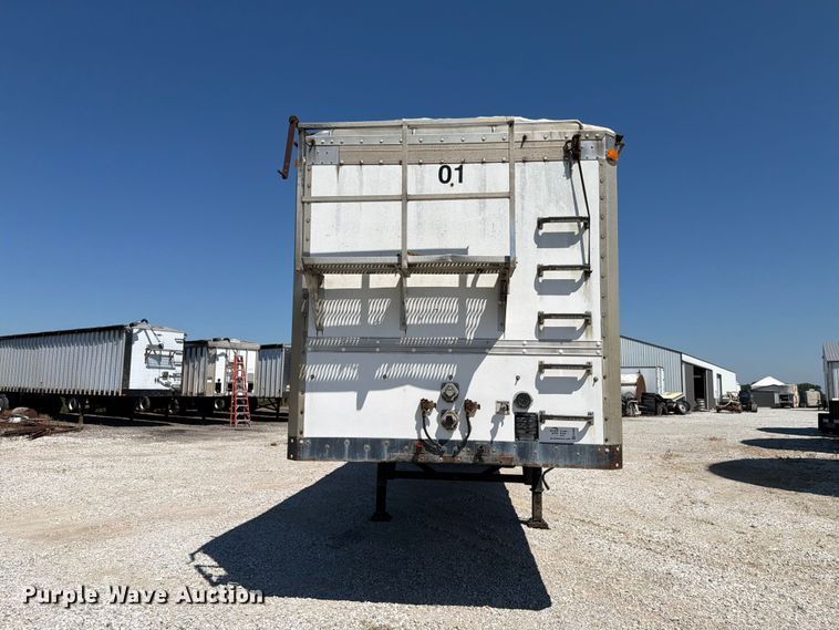 image for item FK4065 2001 Wilkins OK2HA23YYCFSBR walking floor trailer