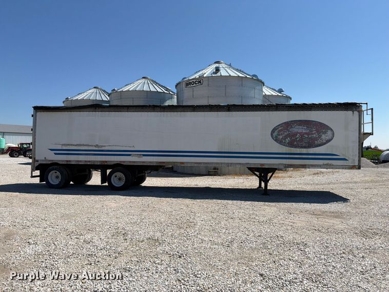 image for item FK4065 2001 Wilkins OK2HA23YYCFSBR walking floor trailer