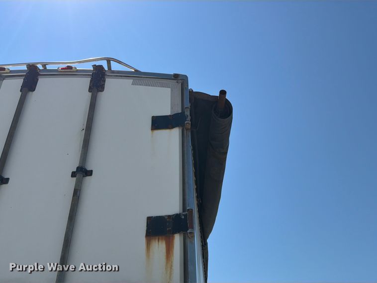 image for item FK4065 2001 Wilkins OK2HA23YYCFSBR walking floor trailer