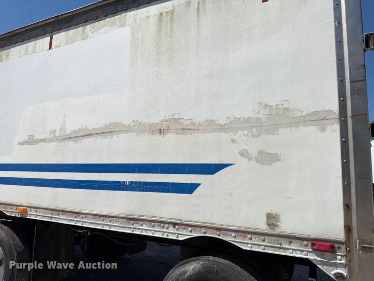 image for item FK4065 2001 Wilkins OK2HA23YYCFSBR walking floor trailer