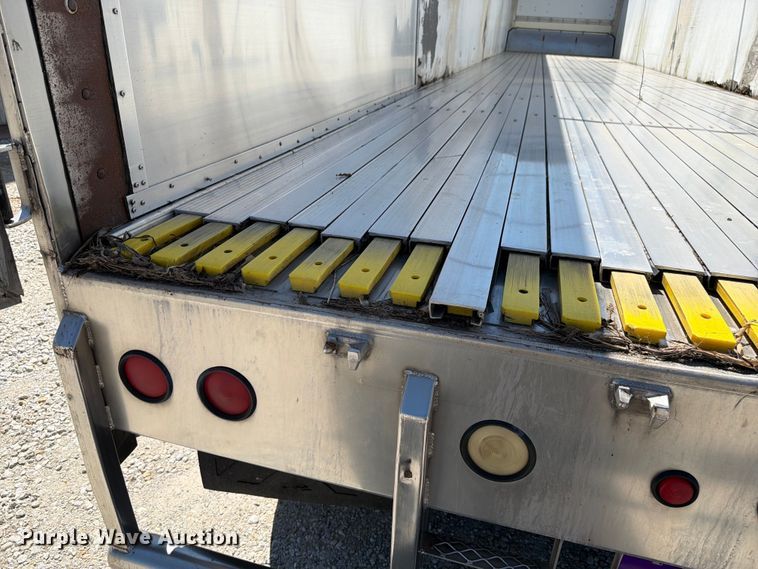 image for item FK4065 2001 Wilkins OK2HA23YYCFSBR walking floor trailer