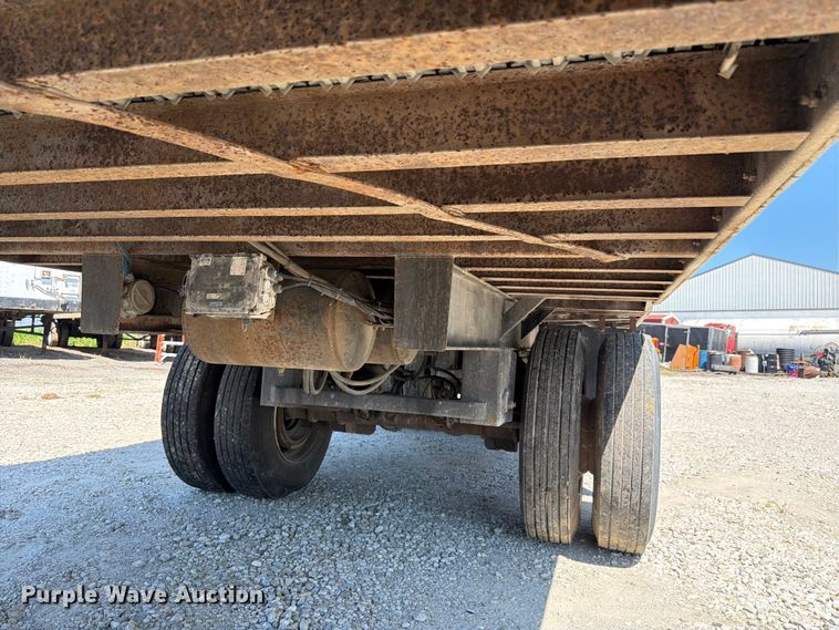 image for item FK4065 2001 Wilkins OK2HA23YYCFSBR walking floor trailer