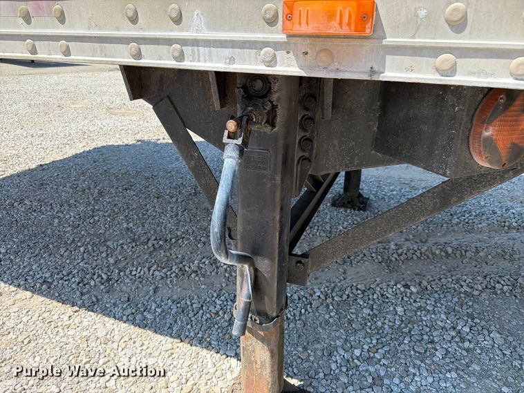 image for item FK4065 2001 Wilkins OK2HA23YYCFSBR walking floor trailer