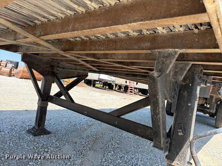 image for item FK4065 2001 Wilkins OK2HA23YYCFSBR walking floor trailer