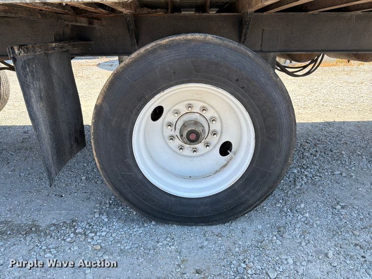 image for item FK4065 2001 Wilkins OK2HA23YYCFSBR walking floor trailer