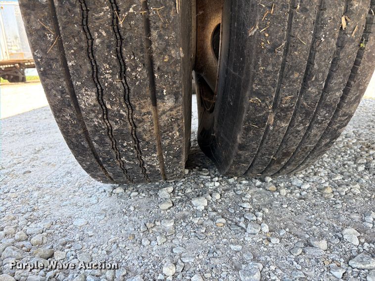 image for item FK4065 2001 Wilkins OK2HA23YYCFSBR walking floor trailer