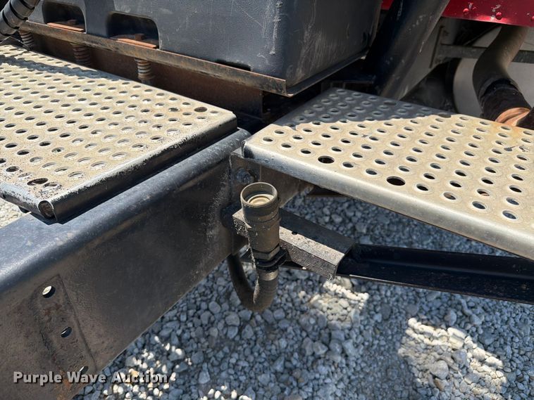 image for item FK4068 1996 International 9200 semi truck