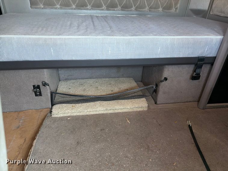 image for item FK4068 1996 International 9200 semi truck