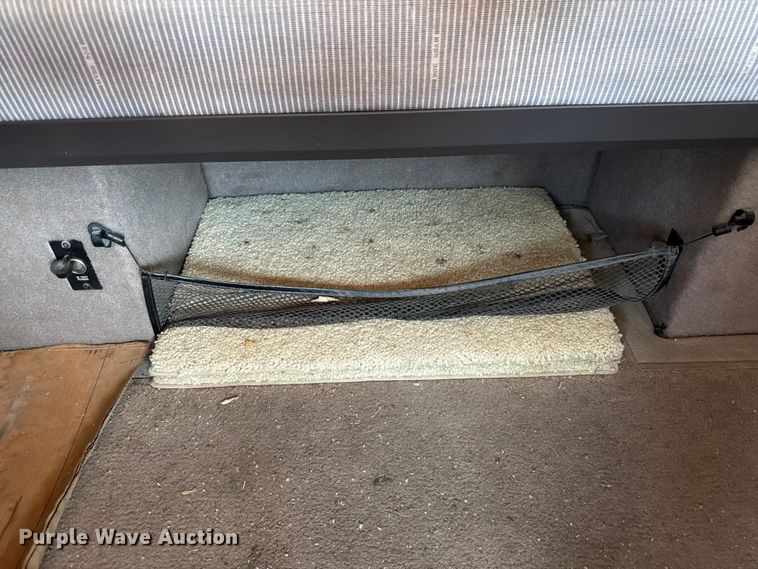 image for item FK4068 1996 International 9200 semi truck
